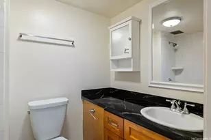 1560 Kanunu St, Honolulu, HI 96814 - Photo 9