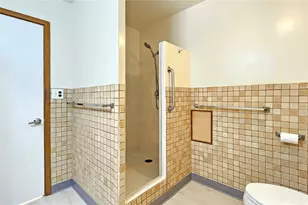 1720 Ala Moana Blvd, Honolulu, HI 96815 - Photo 5
