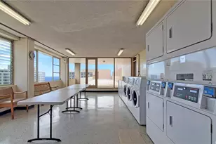 1720 Ala Moana Blvd, Honolulu, HI 96815 - Photo 21