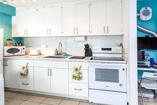 410 Nahua St, Honolulu, HI 96815 - Photo 7