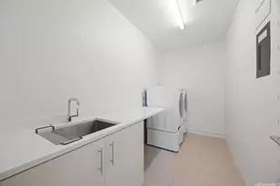 1118 Ala Moana Blvd, Honolulu, HI 96814 - Photo 21