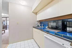 1088 Bishop St, Honolulu, HI 96813 - Photo 15