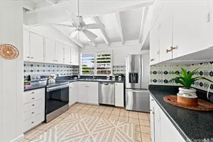 453 Iliaina St, Kailua, HI 96734 - Photo 9
