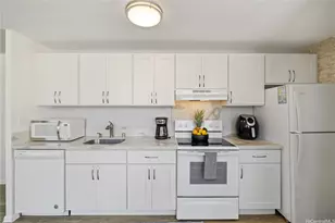 2421 Tusitala St, Honolulu, HI 96815 - Photo 5