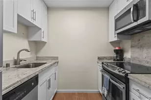 1800 Kaioo Dr, Honolulu, HI 96815 - Photo 5