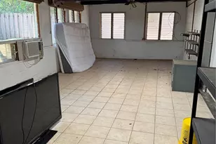 1571 Haloa Dr, Honolulu, HI 96818 - Photo 3