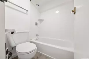 1920 Ala Moana Blvd, Honolulu, HI 96815 - Photo 17