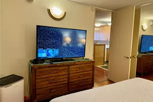 2415 Ala Wai Blvd, Honolulu, HI 96815 - Photo 13