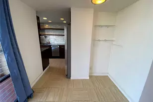 2121 Ala Wai Blvd, Honolulu, HI 96815 - Photo 9