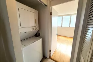 500 University Ave, Honolulu, HI 96826 - Photo 5