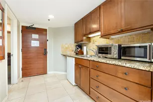 2045 Kalakaua Ave, Honolulu, HI 96815 - Photo 9