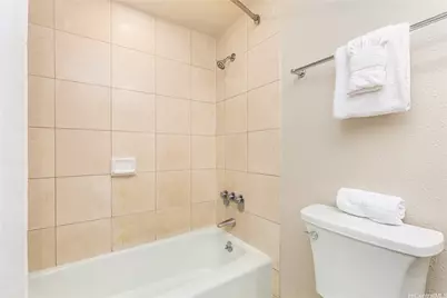 2045 Kalakaua Avenue #604, Honolulu, HI 96815 - Photo 11