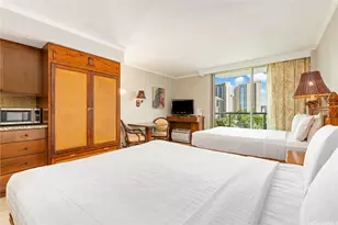 2045 Kalakaua Ave, Honolulu, HI 96815 - Photo 3
