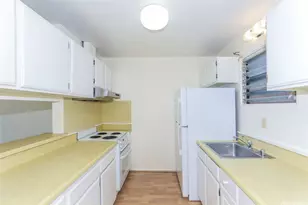 98-1070 Komo Mai Dr, Aiea, HI 96701 - Photo 9