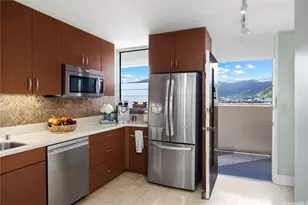 500 University Ave, Honolulu, HI 96826 - Photo 9