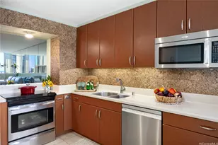 500 University Ave, Honolulu, HI 96826 - Photo 7