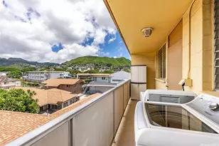 24 Hialoa St, Honolulu, HI 96817 - Photo 13
