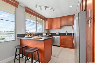 24 Hialoa St, Honolulu, HI 96817 - Photo 1