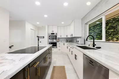 779 Moaniala Street, Honolulu, HI 96821 - Photo 7