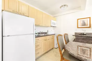 229 Paoakalani Ave, Honolulu, HI 96815 - Photo 5