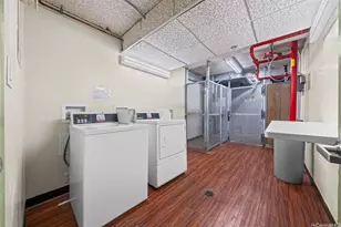 229 Paoakalani Ave, Honolulu, HI 96815 - Photo 21