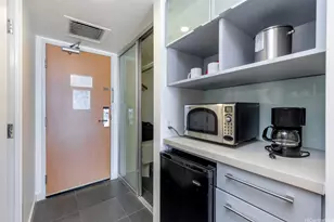 410 Atkinson Dr, Honolulu, HI 96814 - Photo 11