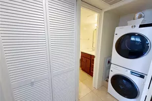 1860 Ala Moana Blvd, Honolulu, HI 96815 - Photo 9
