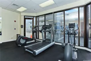 445 Seaside Ave, Honolulu, HI 96815 - Photo 17