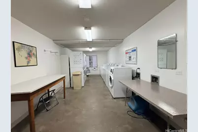 1001 Wilder Avenue #806, Honolulu, HI 96822 - Photo 19