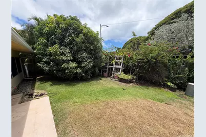 305 Halaki Street, Honolulu, HI 96821 - Photo 17