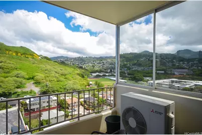 1001 Wilder Avenue #604, Honolulu, HI 96822 - Photo 9