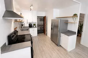 222 Kaiulani Ave, Honolulu, HI 96815 - Photo 3