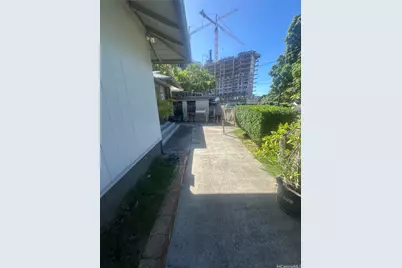 2742 Kaaha Street, Honolulu, HI 96826 - Photo 3