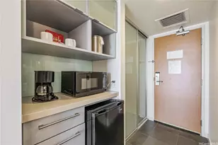 410 Atkinson Dr, Honolulu, HI 96814 - Photo 13