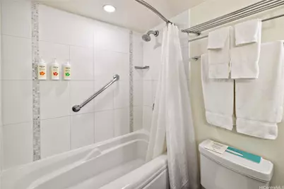 410 Atkinson Drive #951, Honolulu, HI 96814 - Photo 13