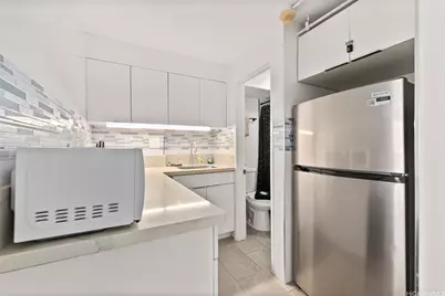 2463 Kuhio Avenue #405, Honolulu, HI 96815 - Photo 15