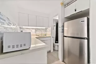 2463 Kuhio Ave, Honolulu, HI 96815 - Photo 15