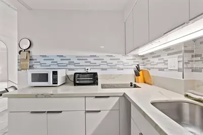 2463 Kuhio Avenue #405, Honolulu, HI 96815 - Photo 13