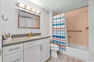 1350 Ala Moana Blvd, Honolulu, HI 96814 - Photo 11