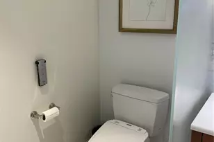 383 Kalaimoku St, Honolulu, HI 96815 - Photo 11