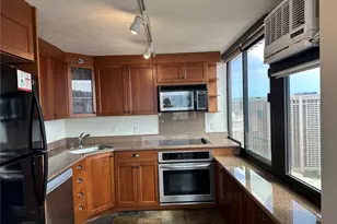 343 Hobron Ln, Honolulu, HI 96815 - Photo 3