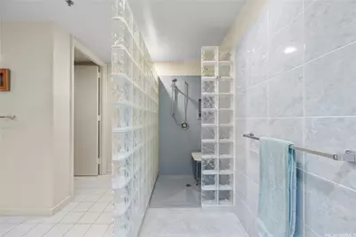 1 Keahole Place #1618, Honolulu, HI 96825 - Photo 15