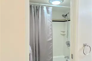 411 Hobron Ln, Honolulu, HI 96815 - Photo 11