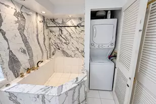 250 Kawaihae St, Honolulu, HI 96825 - Photo 17