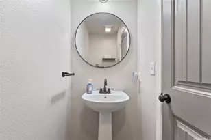 87-321 Kowehe St, Waianae, HI 96792 - Photo 9
