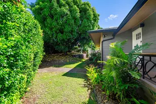 4036 Koko Dr, Honolulu, HI 96816 - Photo 7