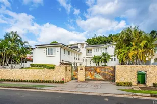 542 Ahina St, Honolulu, HI 96816 - Photo 1