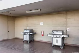 2121 Ala Wai Blvd, Honolulu, HI 96815 - Photo 21