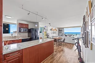 3056 Kalakaua Ave, Honolulu, HI 96815 - Photo 7