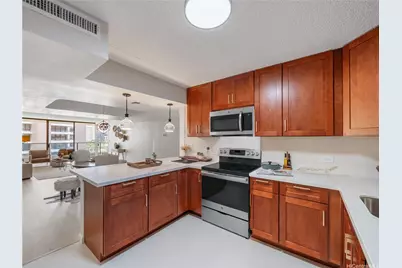1860 Ala Moana Boulevard #907, Honolulu, HI 96815 - Photo 3